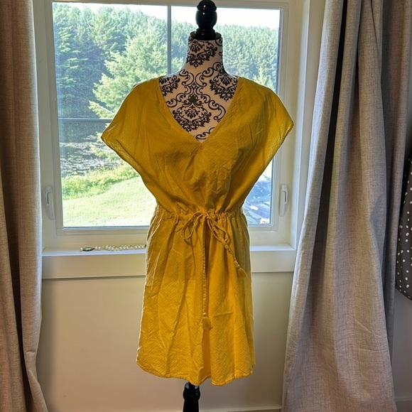 Short sleeve lightweight dress - Picture 1 of 4